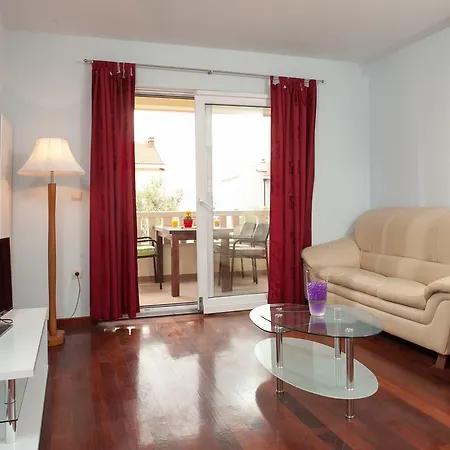 Apartments Tino Makarska Room photo
