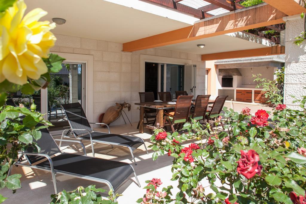Tino Apartment